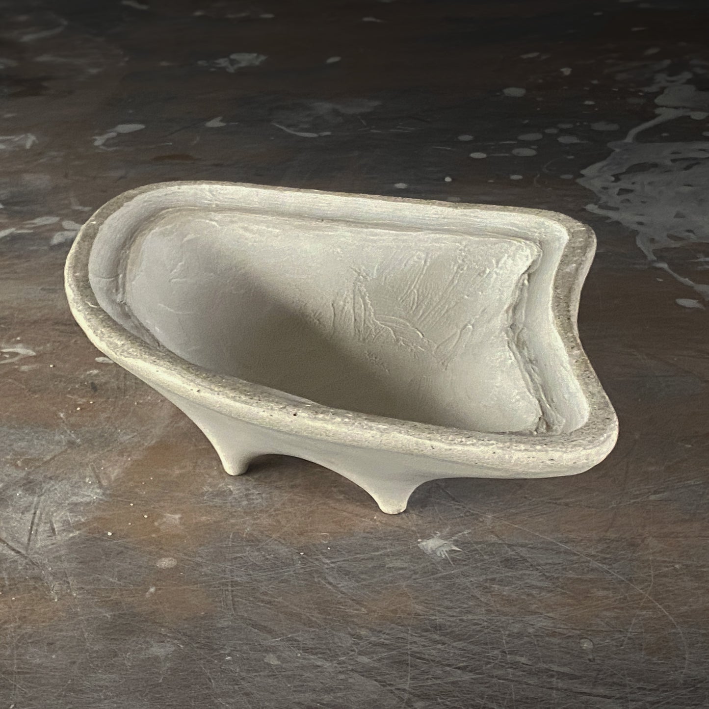 Studio Prototype #27 | Experimental Design – Concrete Planter (Unrefined Design)